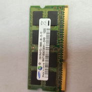 Memoria para-Laptop (RAM DDR3, 1333 MHz), SAMSUNG 2GB 2Rx8 De uso, pero en perfecto estado Precio: 6 USD, O AL CABIO EN - Img 57885036