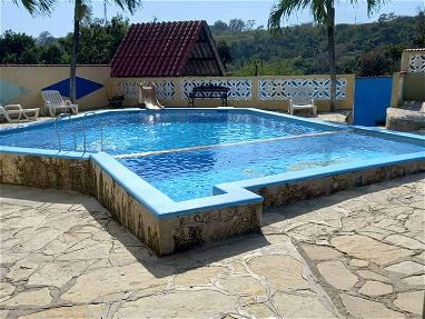 Casa de renta de 5 habitaciones con piscina grande en guanabo. Whatssap 52959440 - Img 64658479