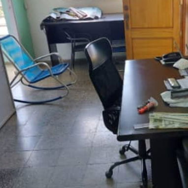 Apartamento centrico residencial Casino Deportivo,renovado y mucho nuevo y bueno dentro, en EUROS ME AJUSTO - Img 111318896