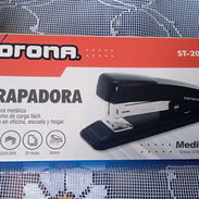 Presilladora o grapadora y cajas de presillas - 2800. - Img 57375518