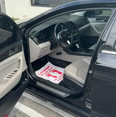 Vendo o negocio Yhunday sonata del 2019 importado - Img 70738874