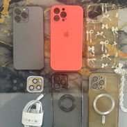 Vendo IPhone 13 Pro Max libre de fabrica con varios forros tiene 128gb de almacenamiento y la batería dura bastante tiem - Img 58213417