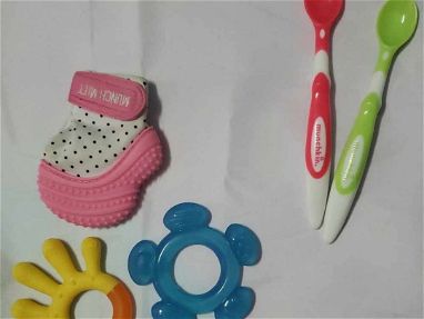 juguetes denticion bebe y 2 cucharitas 200cup c/u - Img main-image