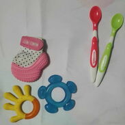 juguetes denticion bebe y 2 cucharitas 200cup c/u - Img 45476459