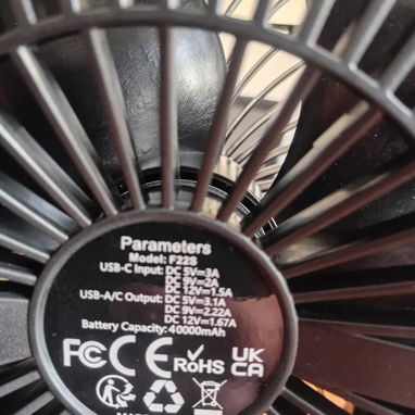 Ventilador Recargable F22S - 3/4