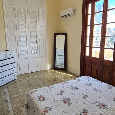 Renta de apartamento en Avenida Paseo.Vedado. - Img 116655563