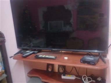 Se vende un smart tv de 43 pulg.de poco uso marca aiwa - Img main-image-45695520