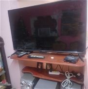 Se vende un smart tv de 43 pulg.de poco uso marca aiwa - Img 45695520