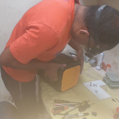 Taller Eliotronics  40 de experiencia en electrónica, Reparación de inversores ,whatsapp 5 6044031 - 6/7