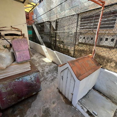 馃彔Se vende propiedad Independiente en el Vedado pr贸ximo a 23 y Paseo en la zona de los N煤meros - Img 124821192