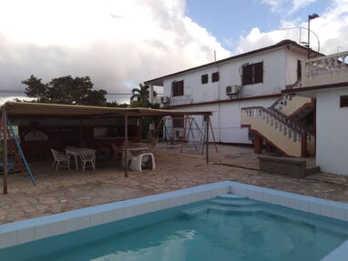 GUANABO. Se renta casa veraniega con piscina de 4 habitaciones.54026428 - Img 57584647