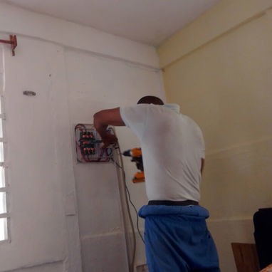 Electricista profesional para su vivienda o negocio - 2/10