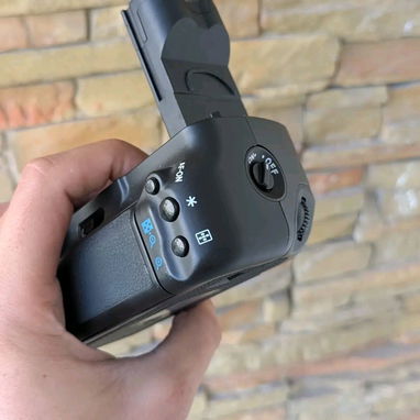 battery grip para cámara canon 5D Mark II. - Img 114484083
