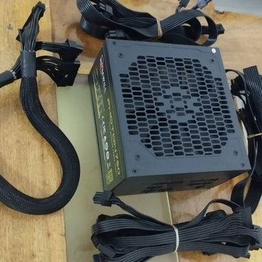 Vendo fuente ROSEWILL FULL MODULAR 80PLUS GOLD - 4/5