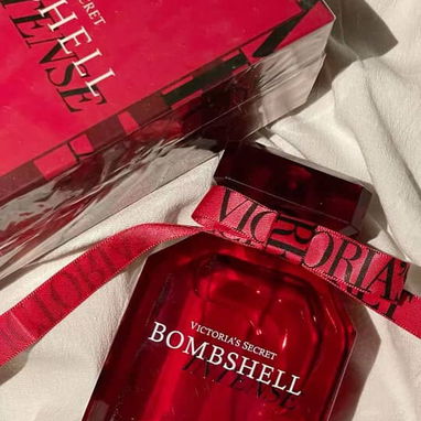 Perfumes de hombre y mujer (ver fotos) - 6/10