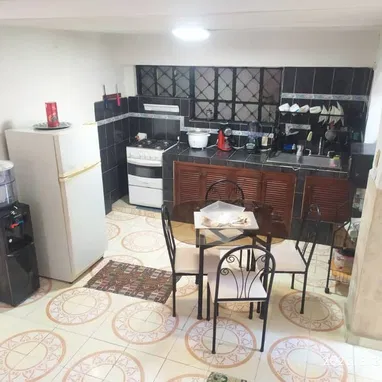 Vendo apto 2 hab en vedado todo incluido - 5/10