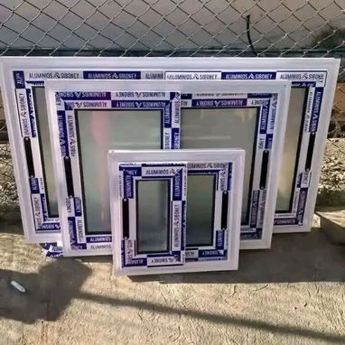 Soy Primera Mano ✋️https://Wa.me/+5351744156 ☎️Realizamos todo tipo de diseños modernos en carpintería de aluminio y cri - Img 126396801