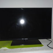 Vendo televisor Samsung de 42 pgd para piezas, tiene la pantalla mala - Img 56841685