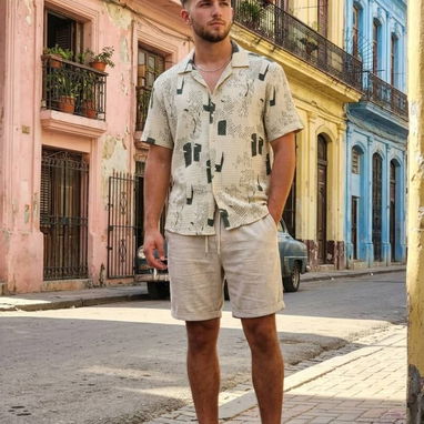 Camisa Estilo Resort con Tejido Calado – Frescura y Estilo Casual  Renueva tu armario con nuestra camisa estilo resort d - 4/4