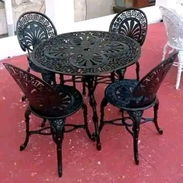 Mesa de 4 plazas en negro - Img 54665000