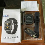 Vendo estos dos Smart Watch nuevos a estrenar! Empareje su móvil y evite sacarlo en la calle. Reciba llamadas y SMS!! - Img 57973700