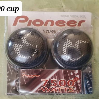 Tweeter, portaceluar de metal, luces de neón,forro para asientos - Img 95735790