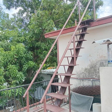 Hacemos todo tipo de trabajos de herrería y también reparaciones en cualquier parte de La Habana - Img 122559931