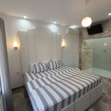 Heemosa casa de 3 habitaciones climatizadas . WhatsApp 5 8142662 - Img 121171787