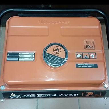 Planta eléctrica de uso pero está como Nueva - Img 116496860