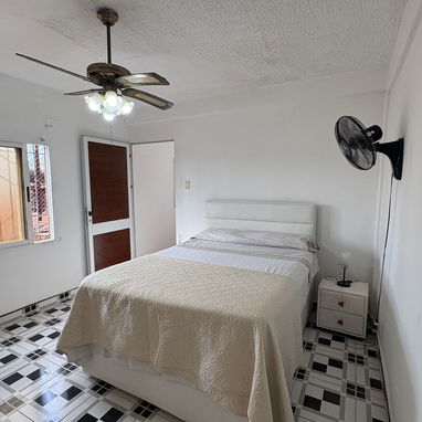 Alquiler de Apartamento en Miramar, Playa, Calle 84. Ubicado cerca del Centro de Negocios, ideal para estudiantes. - 2/10