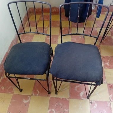 Mesa de hierro de uso en 5mil, Guanabacoa - 2/2