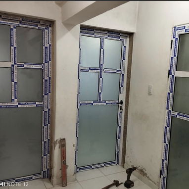 Carpintería de aluminio el mejor precio del mercado no dudes en llamarnos - Img 124076911