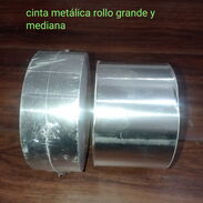 Rollo de papel de aluminio o cinta metálica - Img 45671830