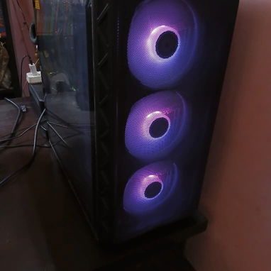 PC Completa Gaming (de uso) – Pinchando Full al 100% Gaming/Workloads – $900 USD - 3/6