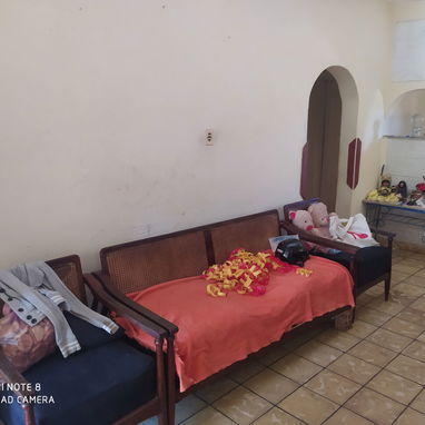 SE VENDE CASA DE 6 HABITACIONES EN MARIANAO. DE DOS PLANTAS. 53886944, 53880216 - Img 112149027