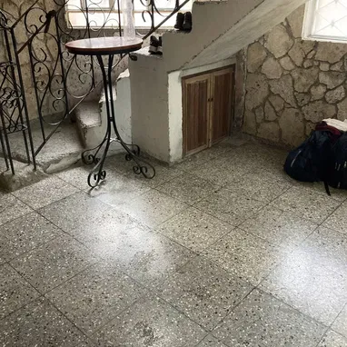 Se vende casa en Centro Habana, precio 10 mil USD. - 4/8