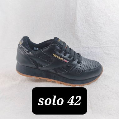 Tenis varios - 10/10