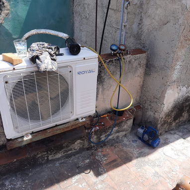 SPLIT Recarga de refrigerante R22 y 410,otras reparaciones menores,defectación,montaje,mantenimiento,desmontaje 52966031 - 2/5