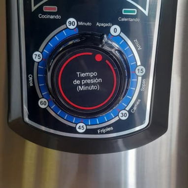 Olla Reina EKO 6L Olla Antiadherente Interna, Olla Reina EKO 6L Taza Medidora y Espumadera VPT#-0514 - Img 122773104