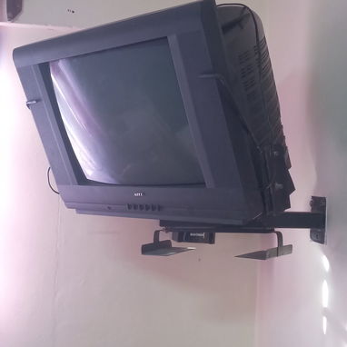 Televisor ATEC - 2/3