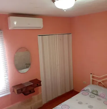 SE RENTA CASA CON PISCINA A 50 METROS DE LA PLAYA DE GUANABO (DOS HABITACIONES).54026428 - Img 82157631