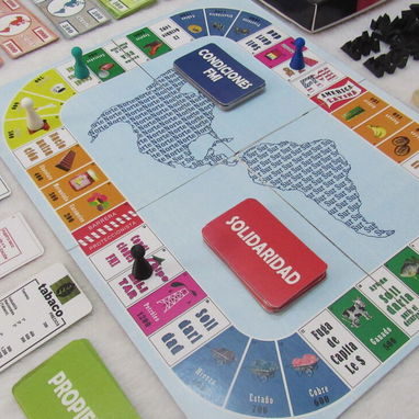 Juego de mesa Deuda Eterna Artesanal - 3/4