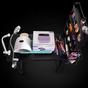 Mesa de manicury para llegar y trabajar con máquinas recargables - Img 55676146