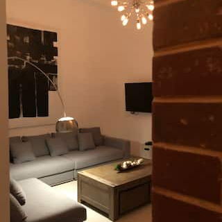 Casa en venta. Amplia y hermosa casa adosada. - Img 124225645