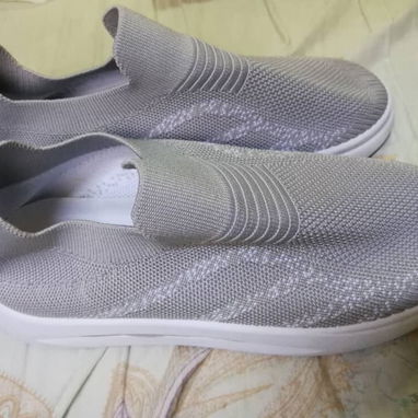 EN VENTA - 15 USD - ZAPATOS/TENIS #38 NUEVOS - 2/2
