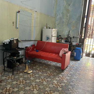 Vendo mi cuarto cituado en 10 d octubre - Img 125495265