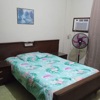 Renta Lineal apartamento independiente Vedado de 1 cuarto eto 220usd 53582376 - Img 119486657