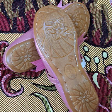 Zapatos de niña - Img 114564381