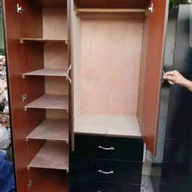 Escaparate muebles camas colchones y comedores listos para entregar transporte 🚇 incluído color y diseño a gusto - Img 117186425