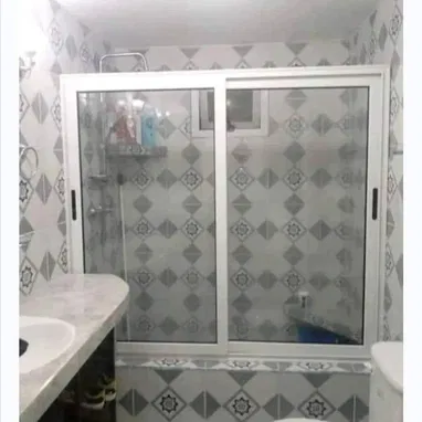 Mamparas de baño en aluminio..trabajos por m²..170usd..precio o calidad..austed decide - Img 118990918